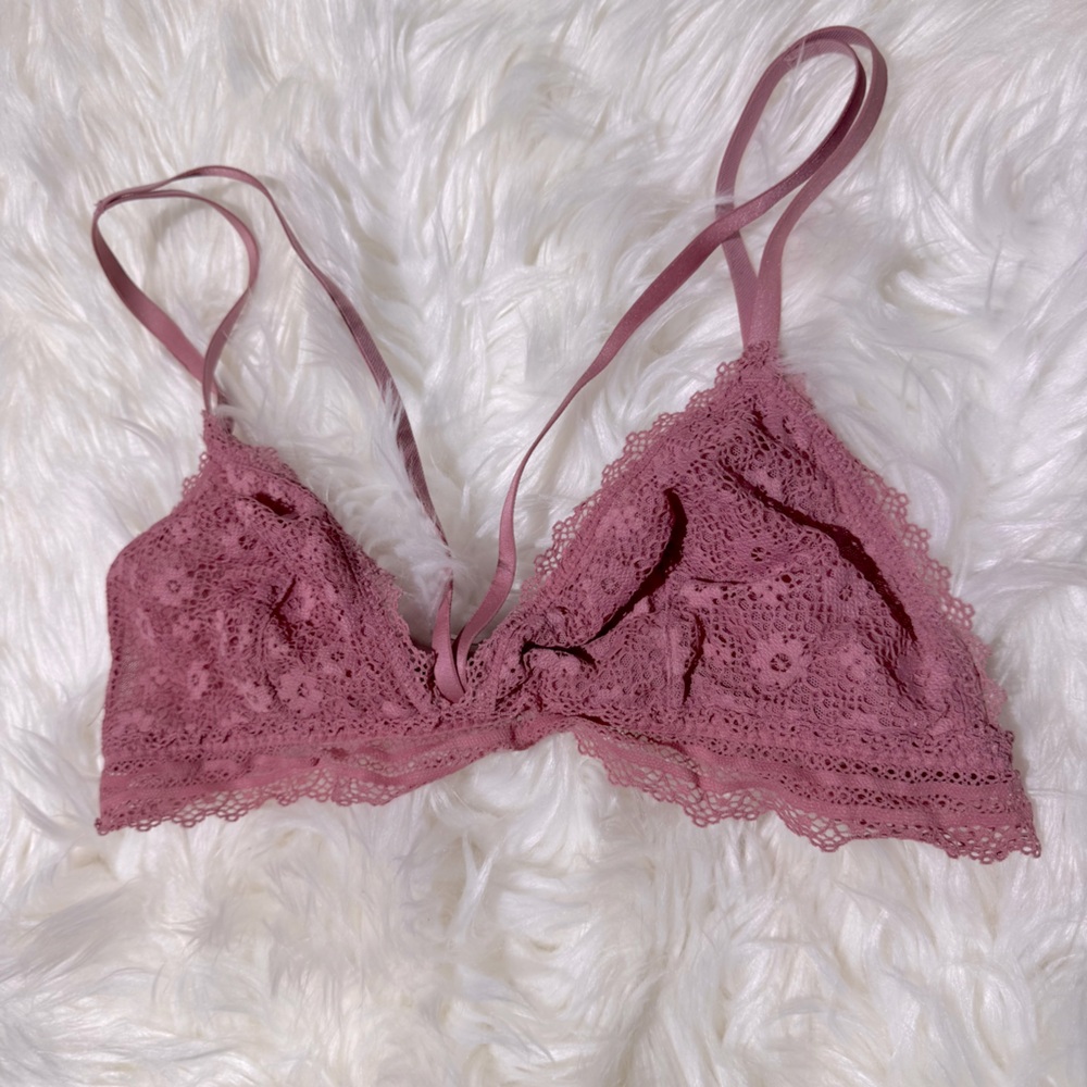 Victoria’s Secret pink lace bralette size L